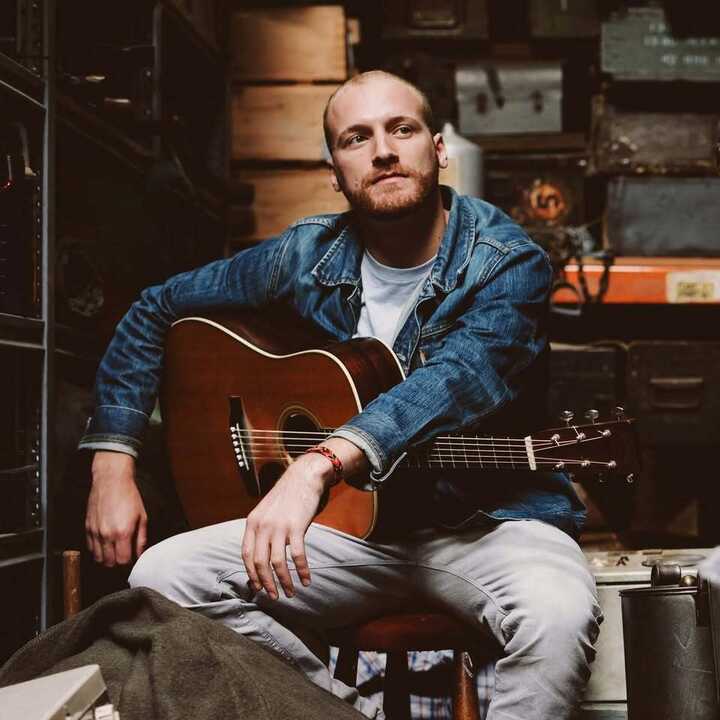 Live music: Jack Badcock at the Tree House Bookshop